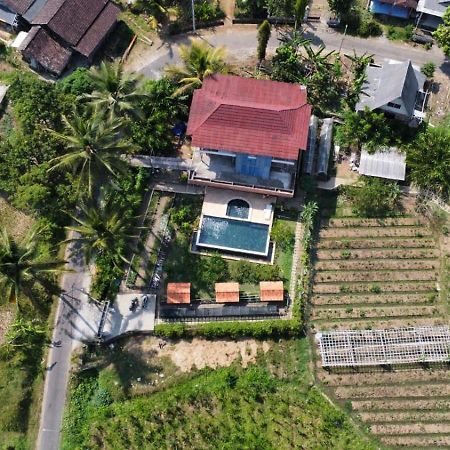 Pondok Isoke Bunggalow Banyuwangi  Buitenkant foto